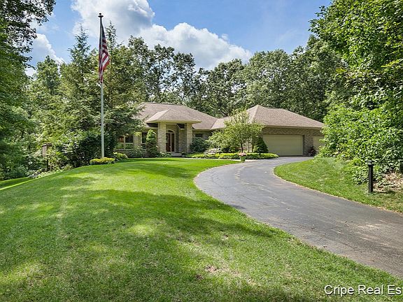 4th image of 4827 Pinemount Ct NE