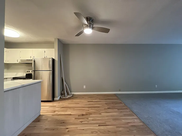 15827 NE Glisan St #3 — Photo 10