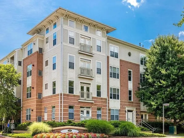 2791 Centerboro Dr APT 182, Vienna, VA 22181