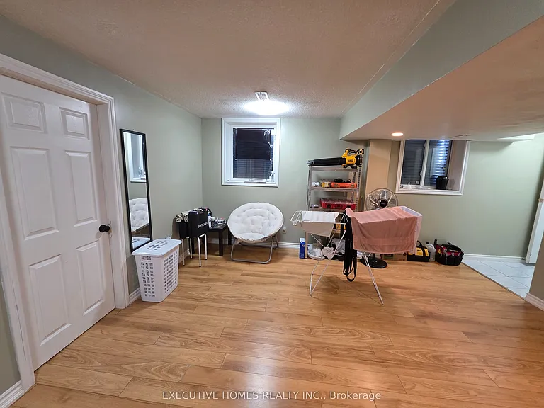 35 Claudette Gate — Photo 6