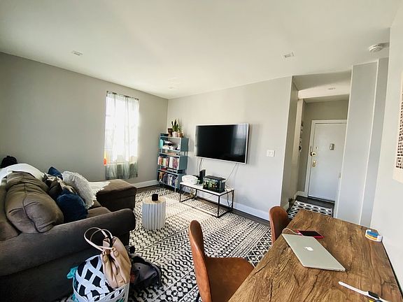 2nd image of 2075 E 16th St APT 4K