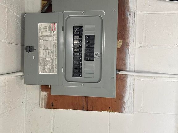 2nd image of 912 34th Ave