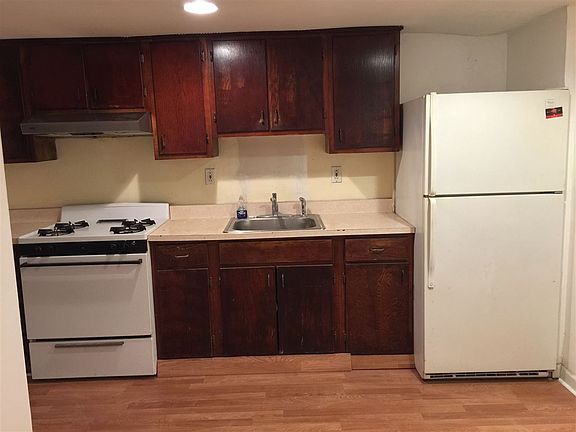 4th image of 5201 Boulevard E #B