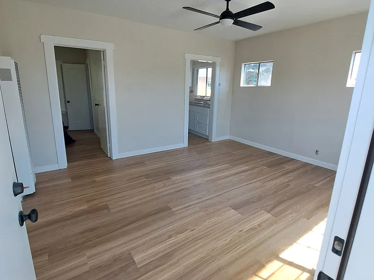 Entering unit, Living Room
