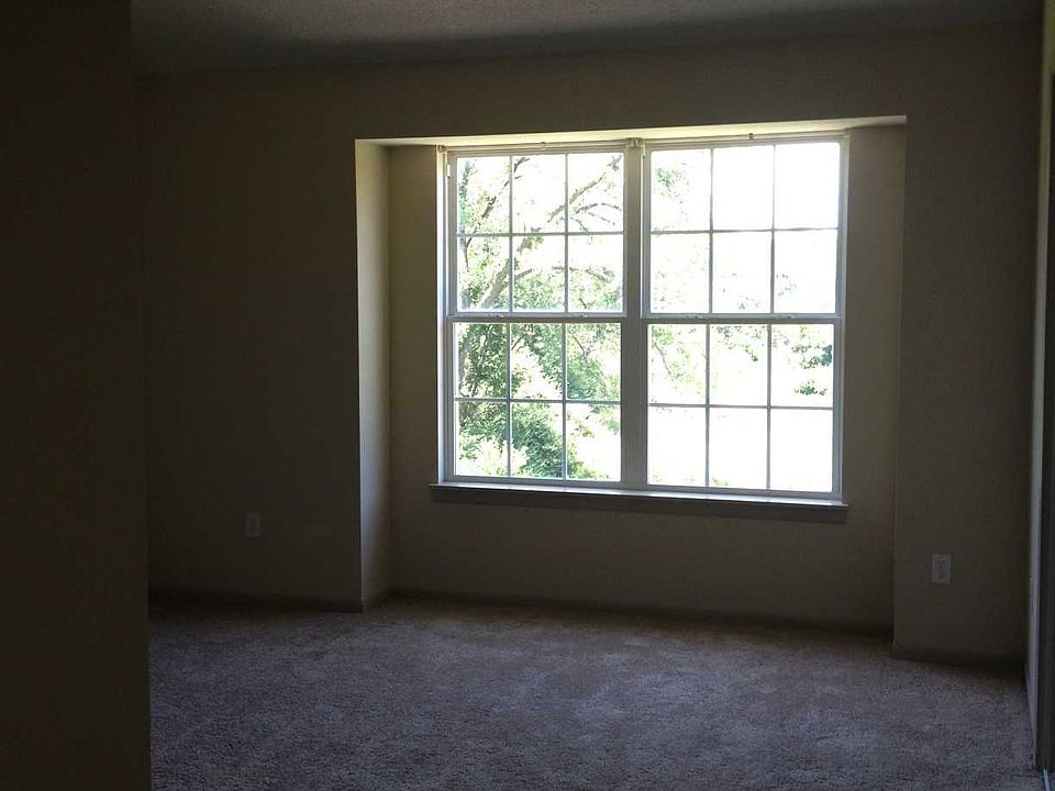 1st image of 10518 E 46th St