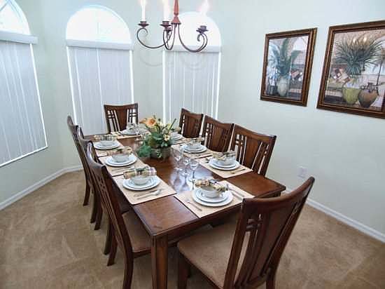 TH4P671TH-formal-dining-area
