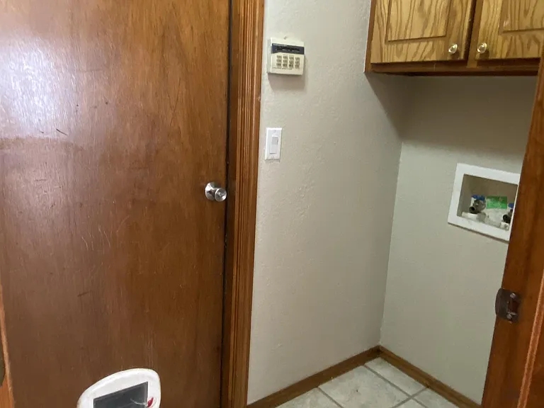 13101 Mapleleaf Dr — Photo 23