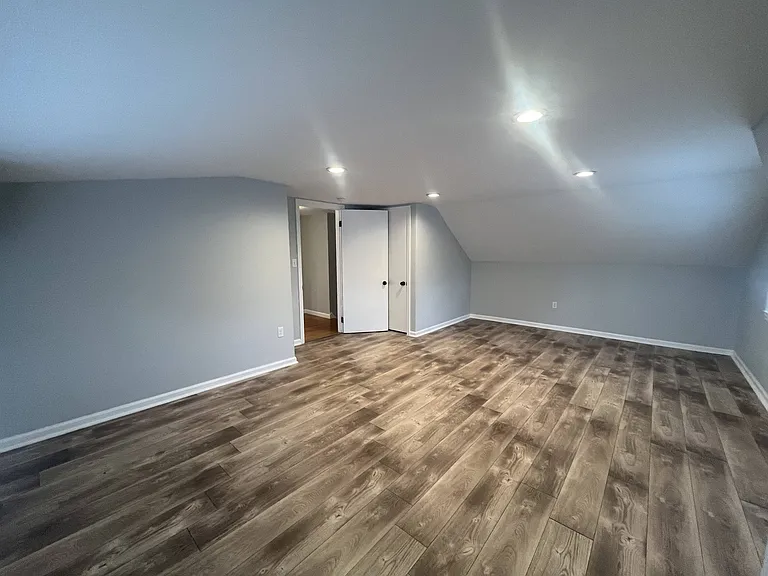 335 Maple St — Photo 28