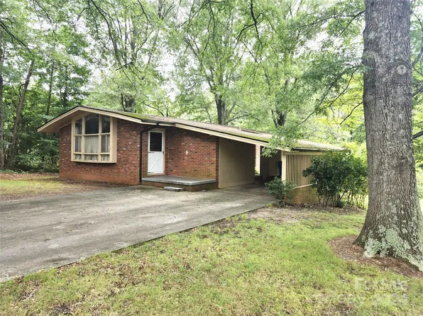 14 Pop Davis Rd, Taylorsville, NC 28681