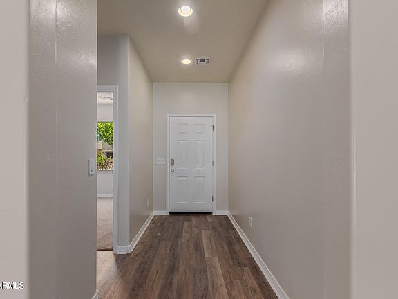 5th image of 41289 W LUCERA Lane
