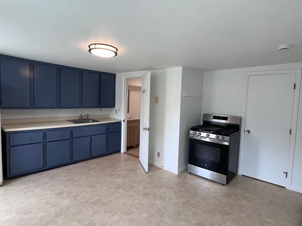 41 High St #1, Amesbury, MA 01913