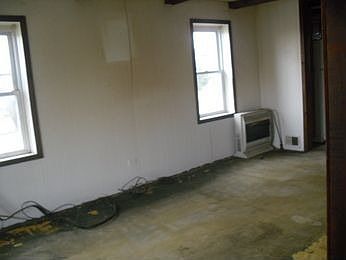 2nd image of 7152 Hammond Ave SE