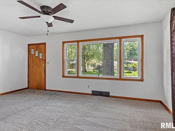 4th image of 50 Midland Ct