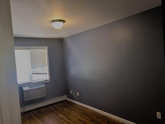 3rd image of 6020 82nd St APT 1