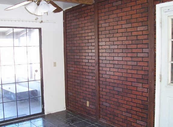 3rd image of 4328 W Saint Anne Avenue