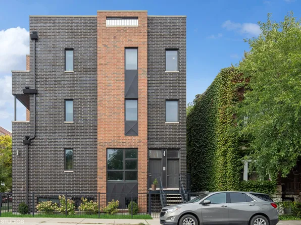 2656 W Augusta Blvd #1, Chicago, IL 60622