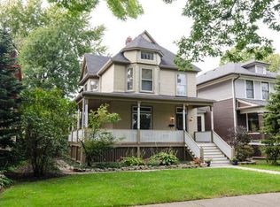 325 S Harvey Ave, Oak Park, IL 60302