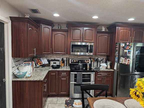 4th image of 4208 SUMMERDALE DRIVE
