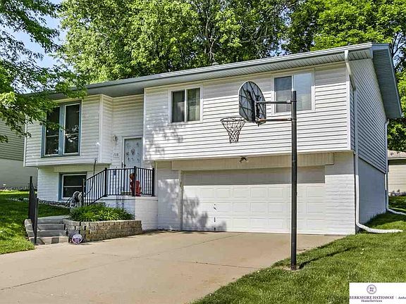 2nd image of 7718 Leafplum Dr