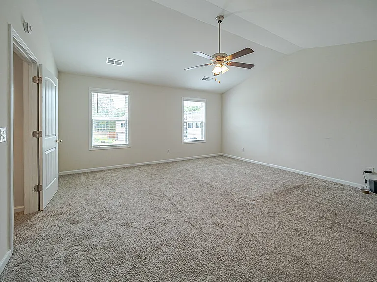 1545 Sawtooth Dr — Photo 28