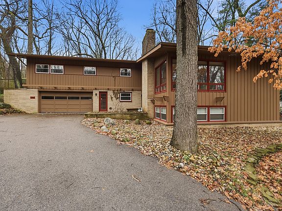 3rd image of 2146 Treehaven Dr