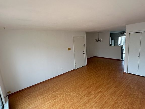 4th image of 184 Waters Edge Dr APT 302