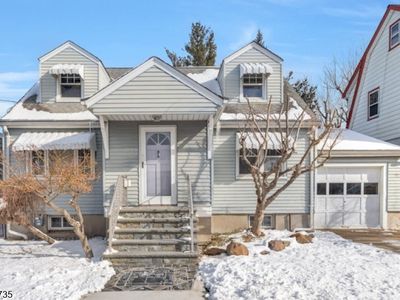 51 Garretson Ave, Totowa, NJ, 07512