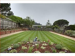 5th image of 240 Reichling Ave