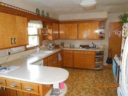 4th image of 3138 N Argonne Dr