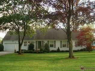 330 Eldridge Rd, Aurora, OH 44202