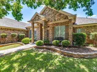 4833 N Bentwood Dr, San Angelo, TX 76904