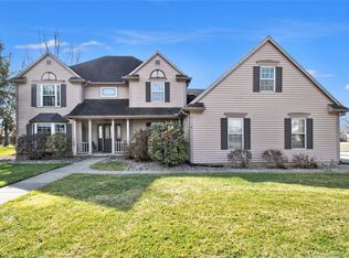 55980 Raintree Dr, Osceola, IN 46561