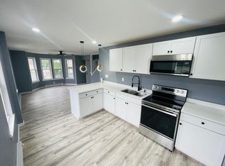 155 Transit St #1B, Woonsocket, RI 02895