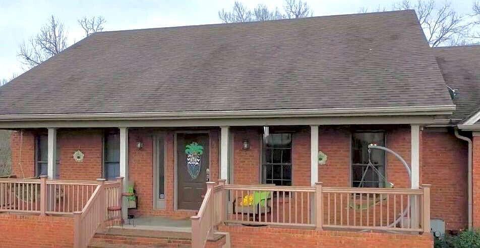 1st image of 131 Creekside Dr