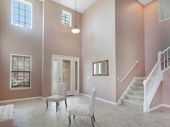 4th image of 1212 Legg Dr