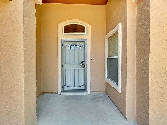3rd image of 6308 Donna Kvapil Pl