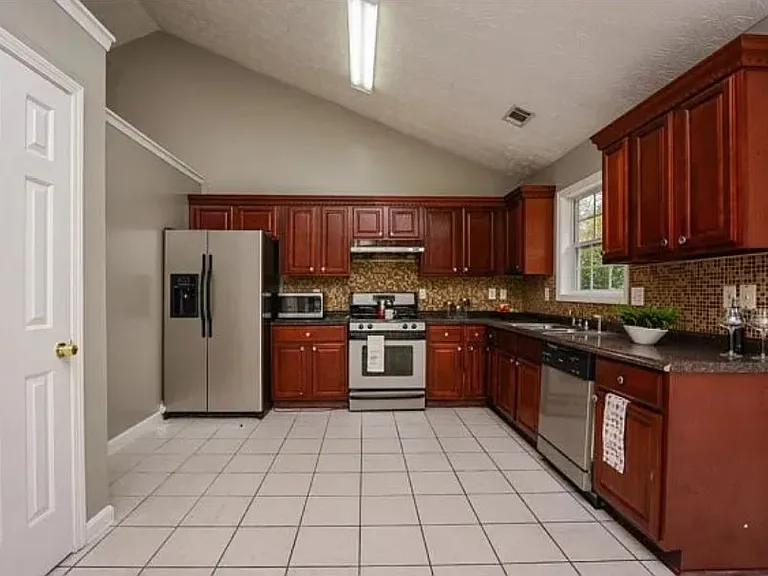 2295 Carlysle Cove Dr — Photo 15