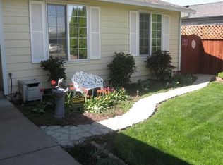 2673 Cummings Ln, Medford, OR 97501