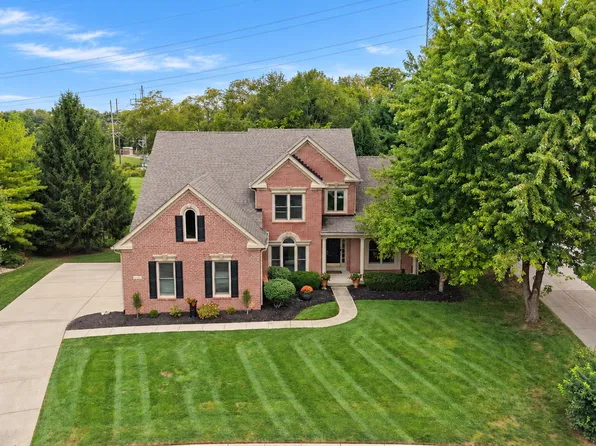 4210 Dartmoor Dr, Greenwood, IN 46143