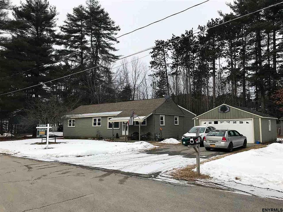 1st image of 33 Forest Ln