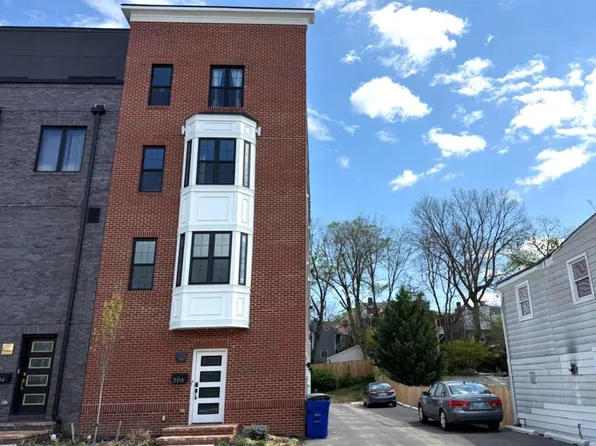 206 Broadway St, Frederick, MD
