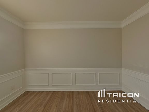 4th image of 1025 Sweetgum St
