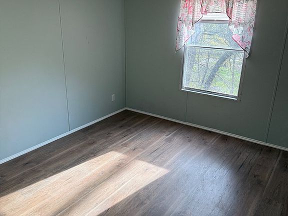 4th image of 77 Fletcher Way