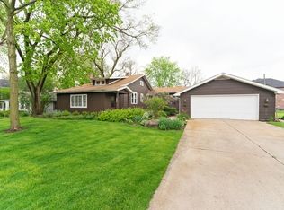 3004 Lincoln Rd, Oak Brook, IL 60523