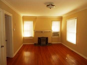 5th image of 529 S El Molino Ave APT 4