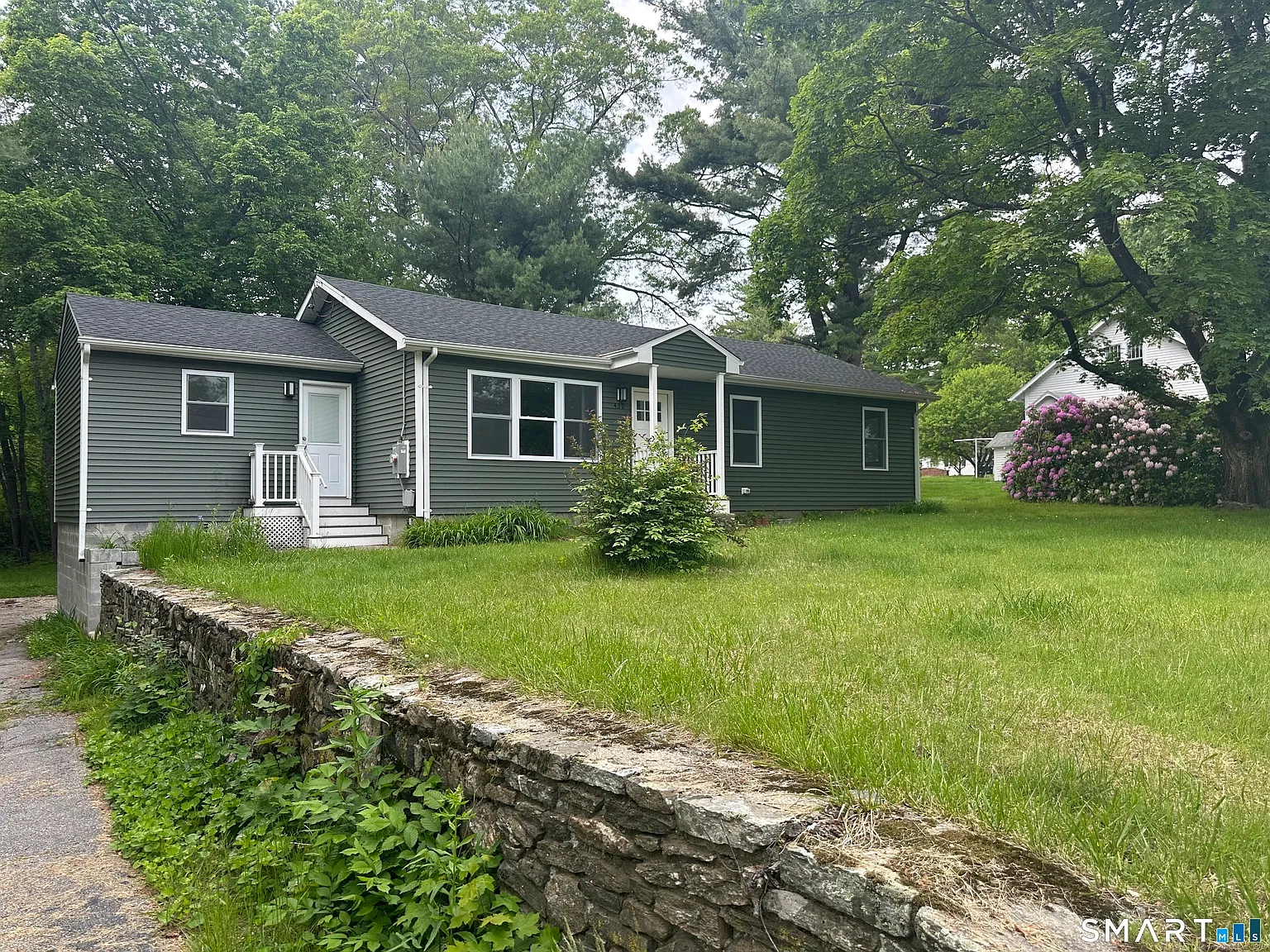 3 bed, 1.0 bath, 1274 sqft, $2,600 — Photo 1