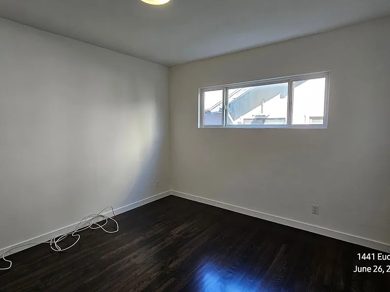 1441 Euclid St #1 — Photo 13
