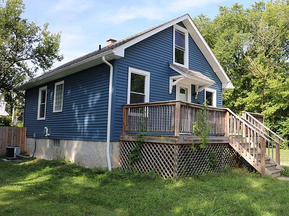 3rd image of 6204 Bedford St