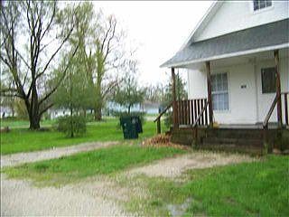 3rd image of 1809 E Dudley Ave