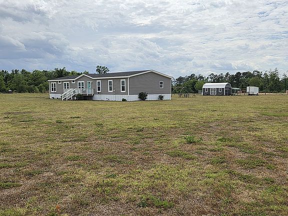 3rd image of 2473 Jim Meeks Rd